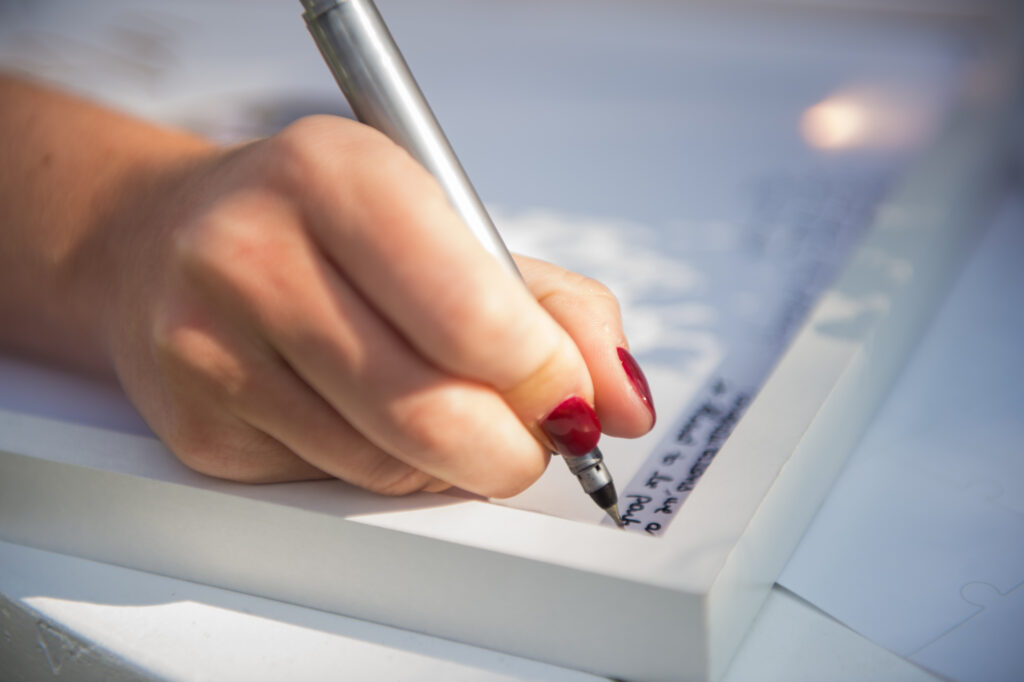 Time saving tips for busy wedding couples